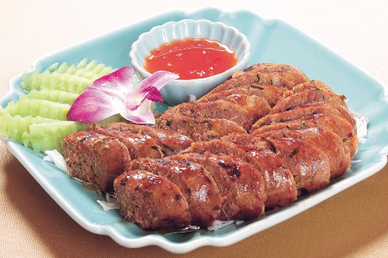 A Food Lover's Guide to Chiang Mai: 5 Must-Try Northern Thai Dishes