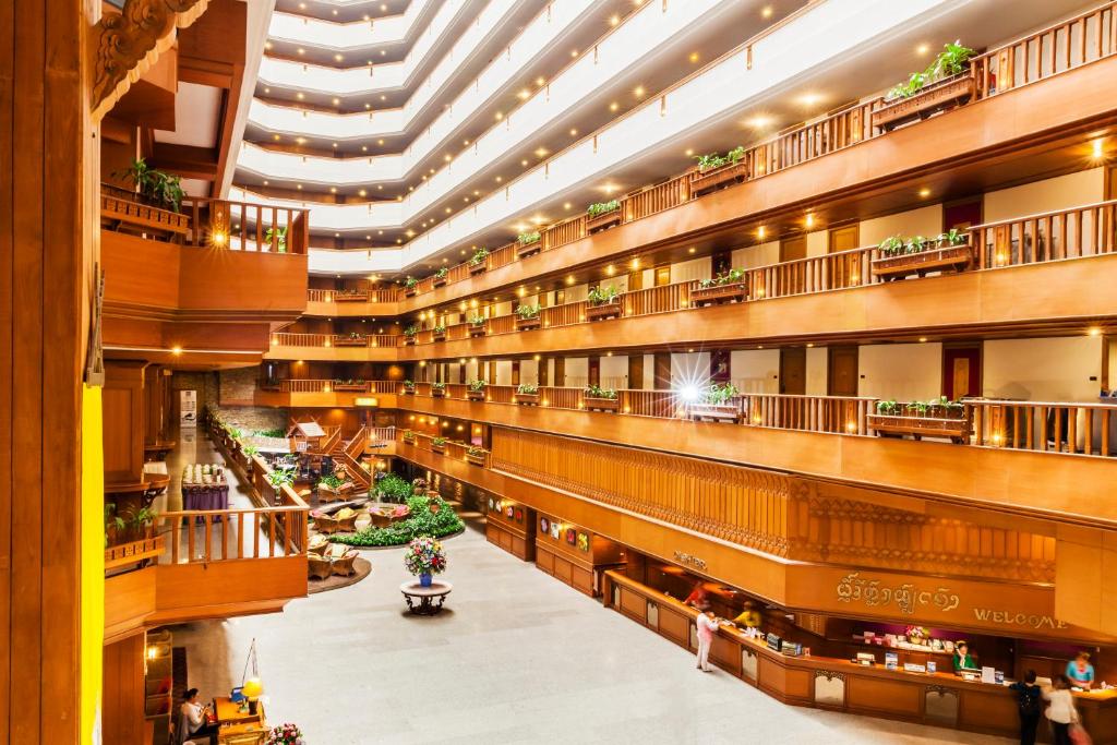 Traveling to Thailand and Haven't Picked a Hotel? This Guide Makes It Easy!